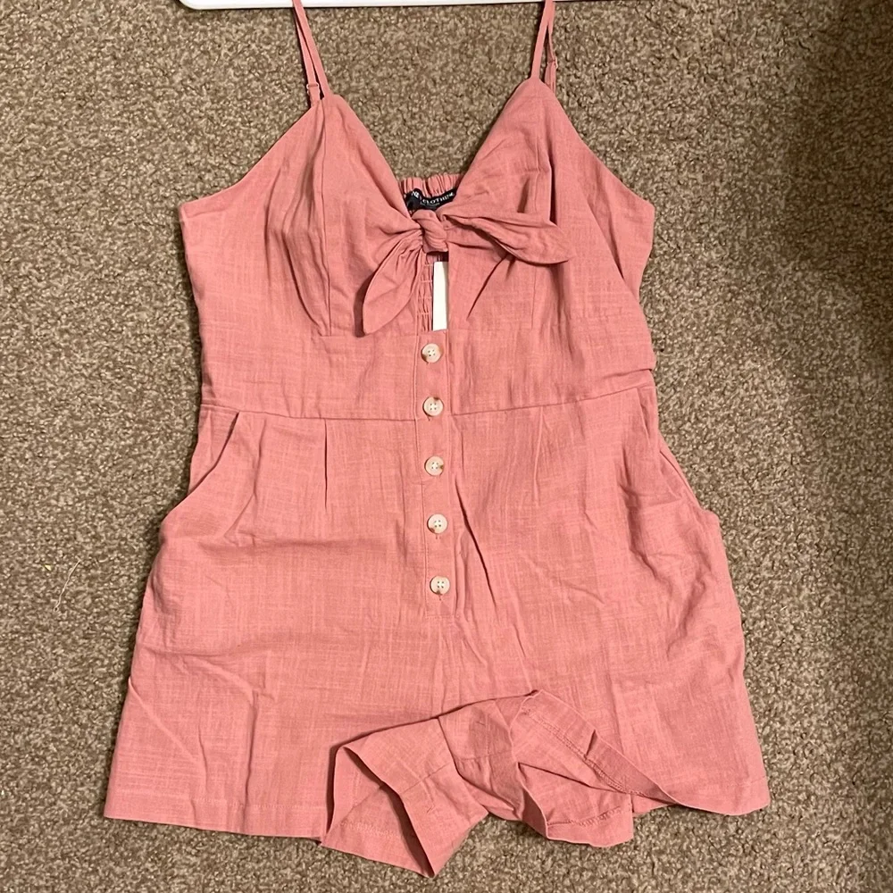 Romper - Picture 1 of 6